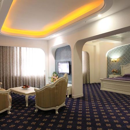 Zhuhai Rongfeng Hotel Екстериор снимка