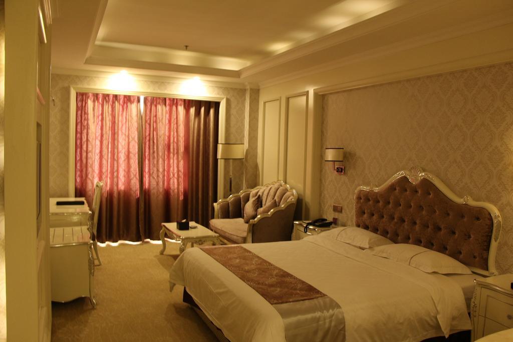 Zhuhai Rongfeng Hotel Екстериор снимка