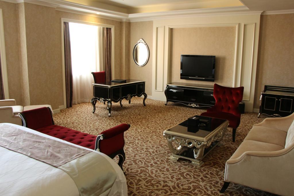 Zhuhai Rongfeng Hotel Екстериор снимка