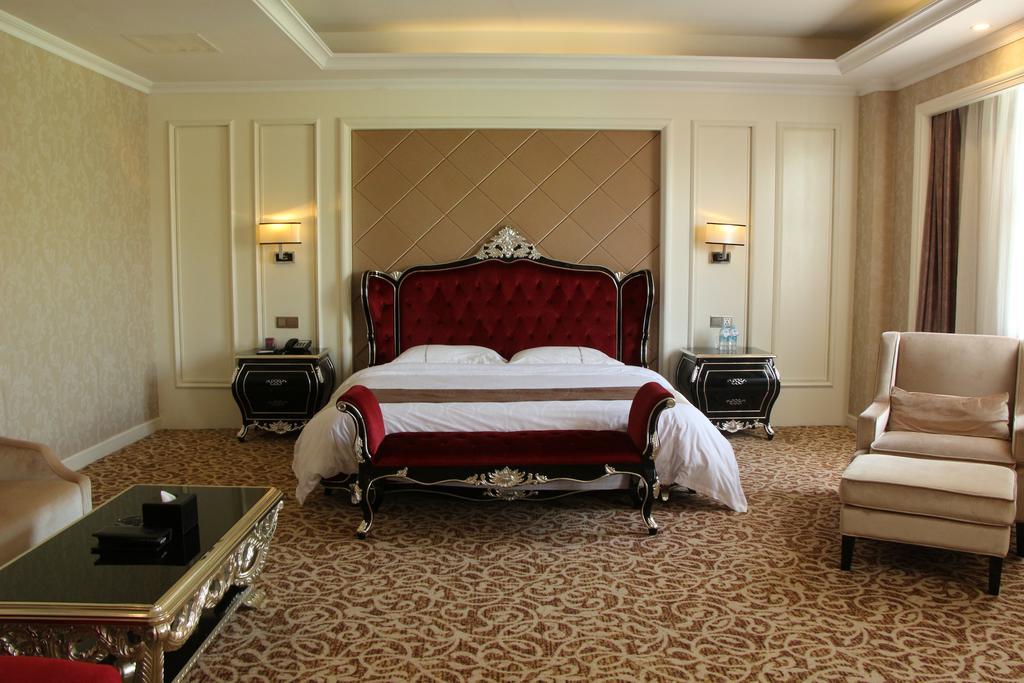 Zhuhai Rongfeng Hotel Екстериор снимка
