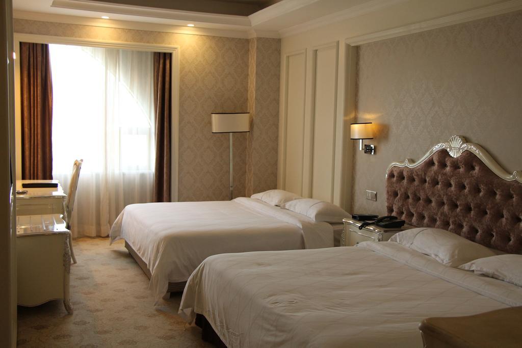 Zhuhai Rongfeng Hotel Екстериор снимка
