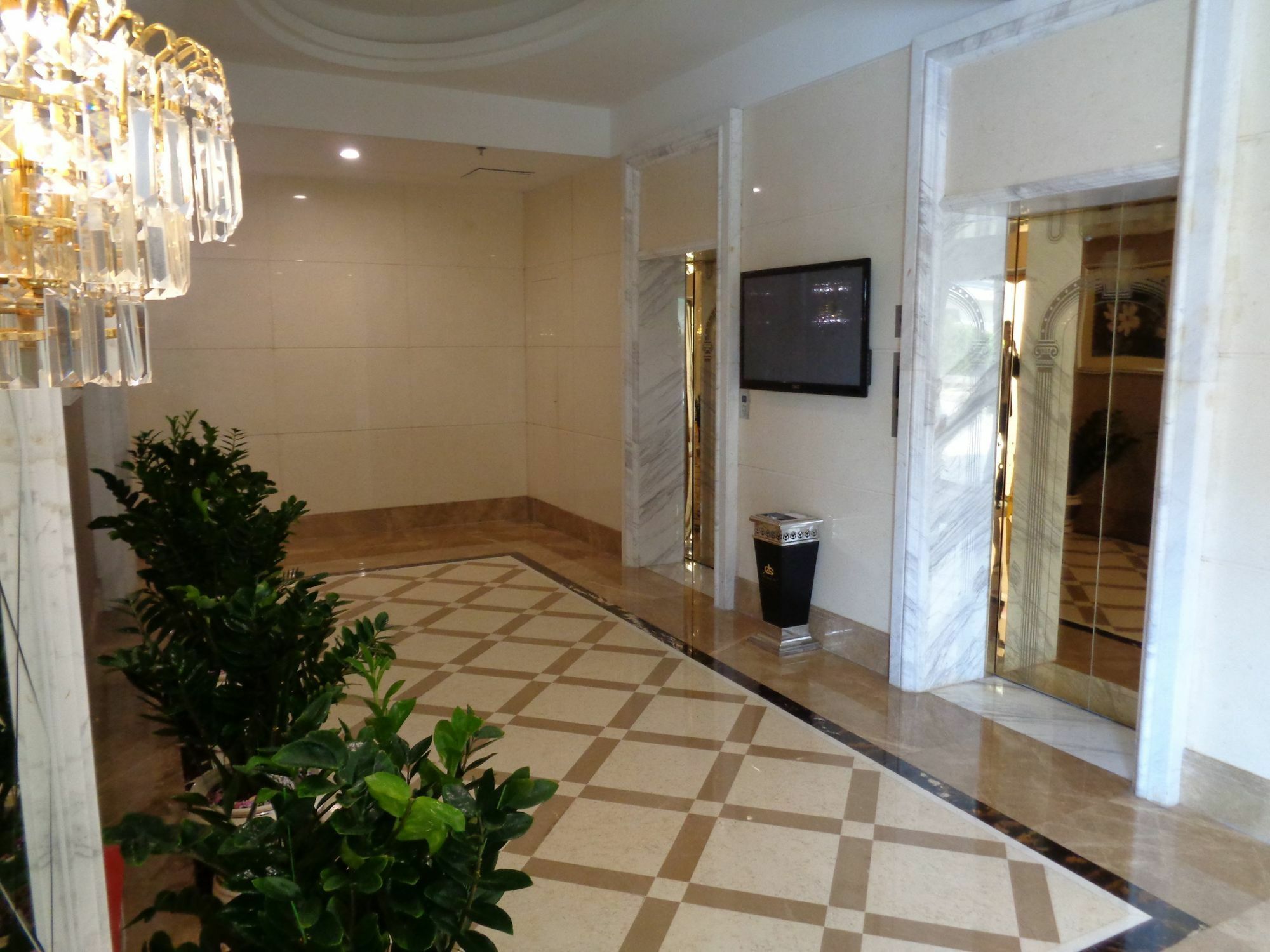 Zhuhai Rongfeng Hotel Екстериор снимка