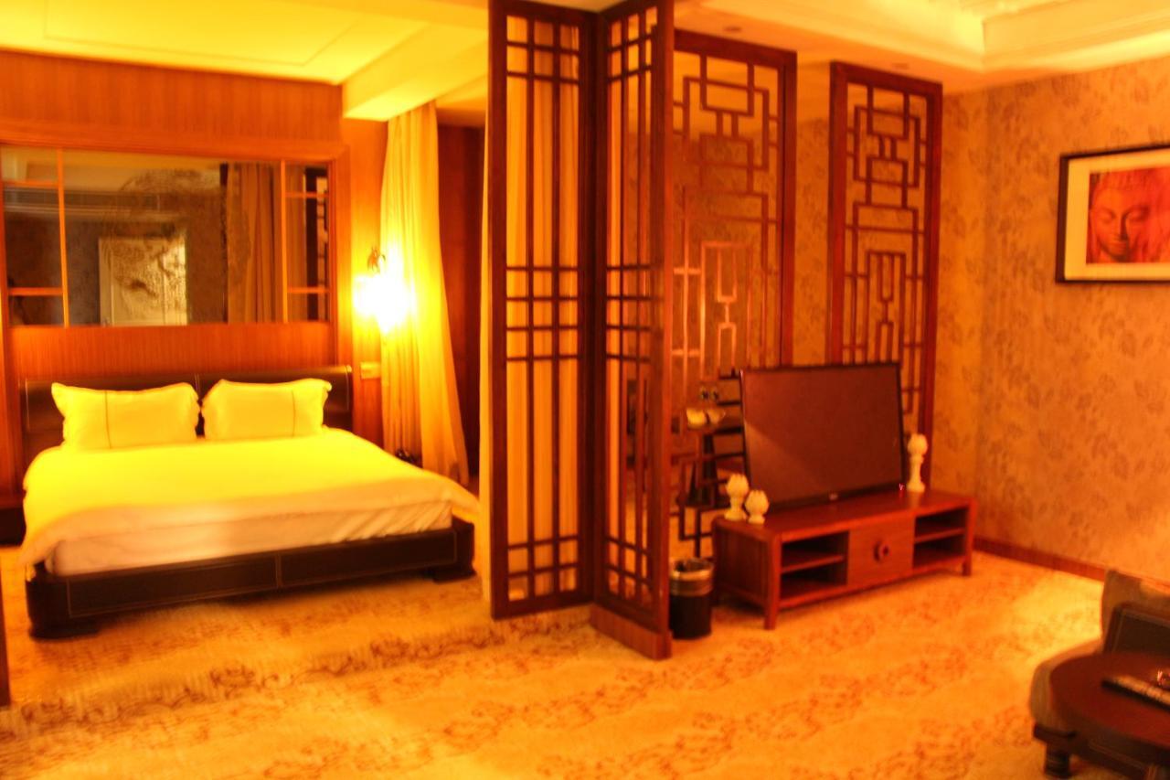 Zhuhai Rongfeng Hotel Екстериор снимка